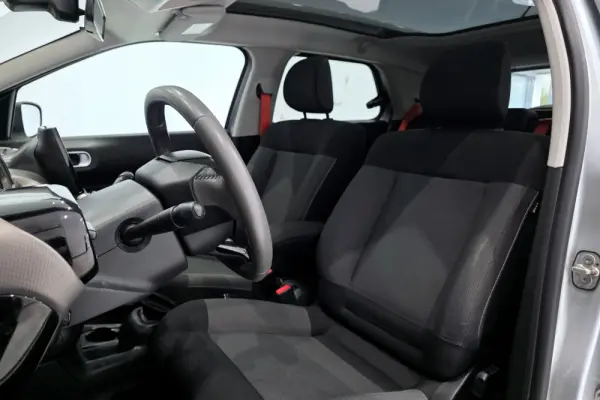 Citroën C4 Cactus Pure Tech 110 Stop&Start EAT6 Shine 8