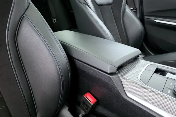 BMW 320 e Pack M Auto 35