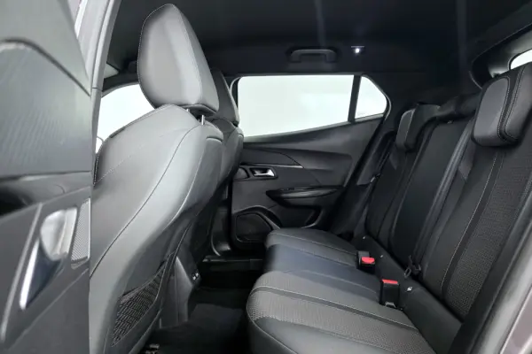 Peugeot 2008 1.5 BlueHDi GT Line EAT8 11