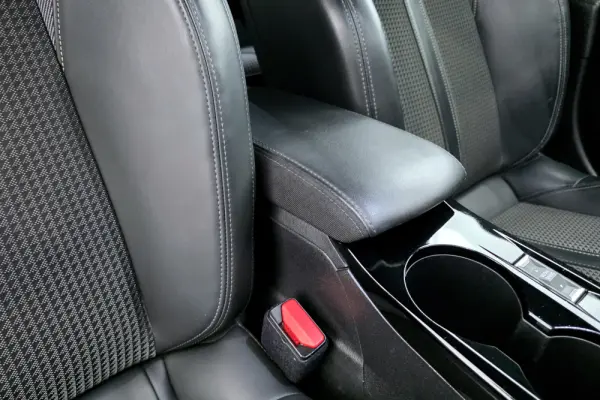 Peugeot 2008 1.5 BlueHDi GT Line EAT8 27
