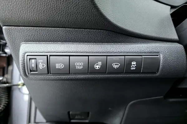 Toyota Corolla 1.8 Hybrid Comfort Plus 23