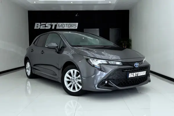 Toyota Corolla 1.8 Hybrid Comfort Plus 3