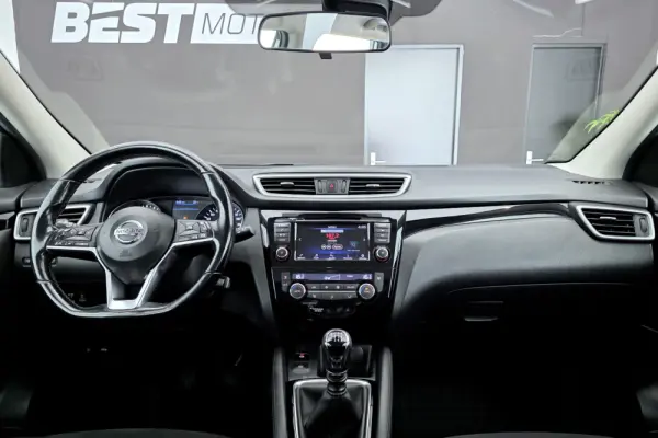 Nissan Qashqai 1.7 dCi N-Connecta 7