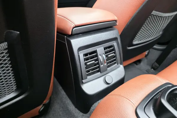 BMW M240i xDrive Auto 14