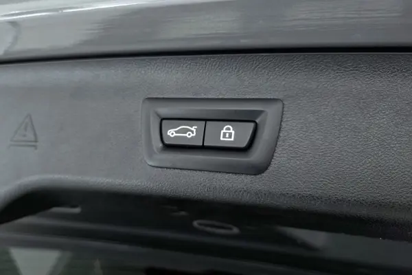 BMW 530 e Pack Desportivo M 22