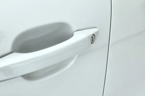 Citroen C4 PureTech 130 Stop&Start EAT8 C-SERIES 33