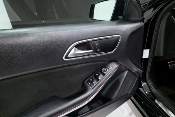 Mercedes-Benz A 200 d AMG Line Aut. 9