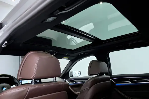 BMW 530 e Pack Desportivo M 15