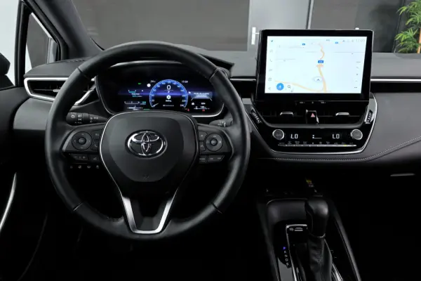 Toyota Corolla 1.8 Hybrid Comfort Plus 13