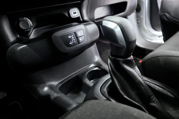 Citroën C4 Cactus Pure Tech 110 Stop&Start EAT6 Shine 24