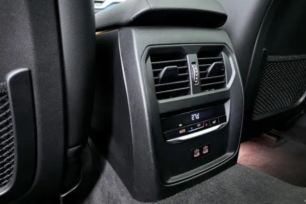 BMW 320 e Pack M Auto 15
