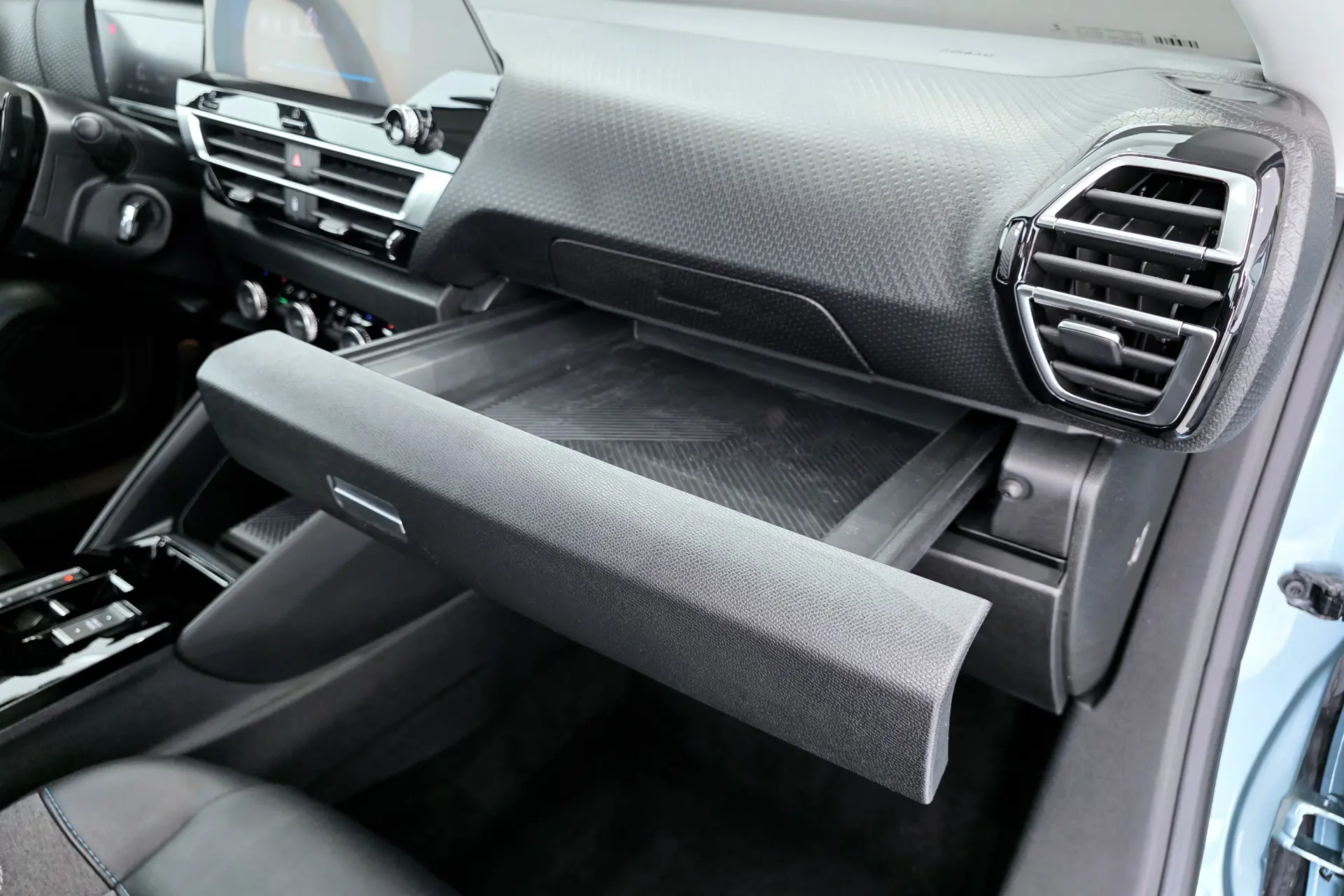 Citroën C4 PureTech 130 Stop&Start EAT8 PLUS 25