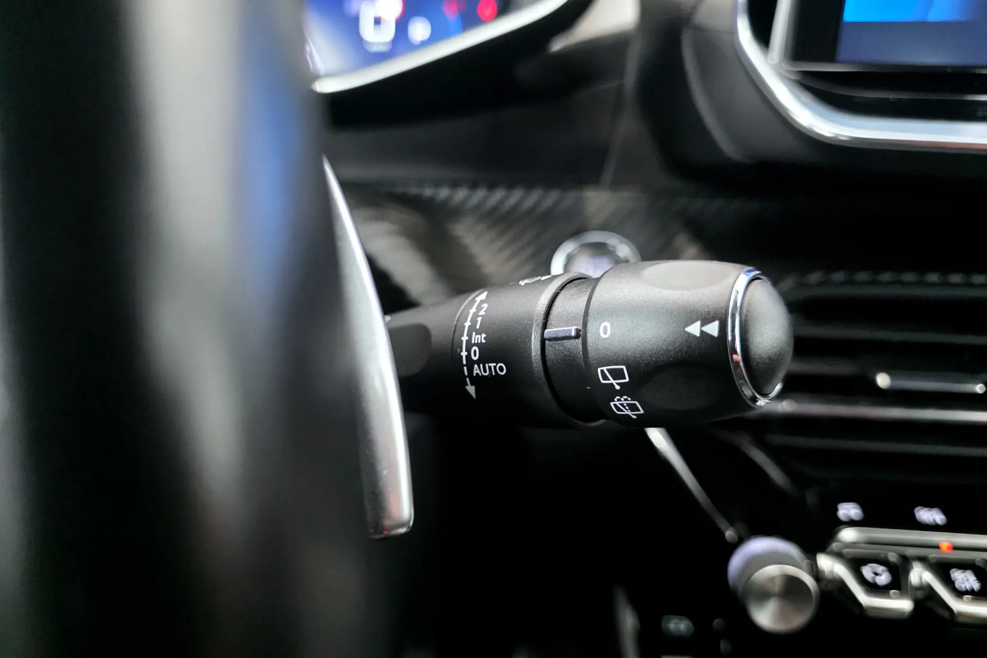 Peugeot 2008 1.5 BlueHDi GT Line EAT8 18