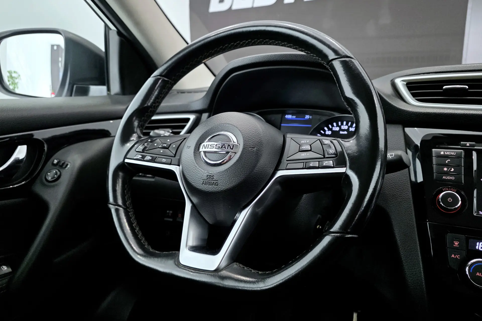 Nissan Qashqai 1.7 dCi N-Connecta 14
