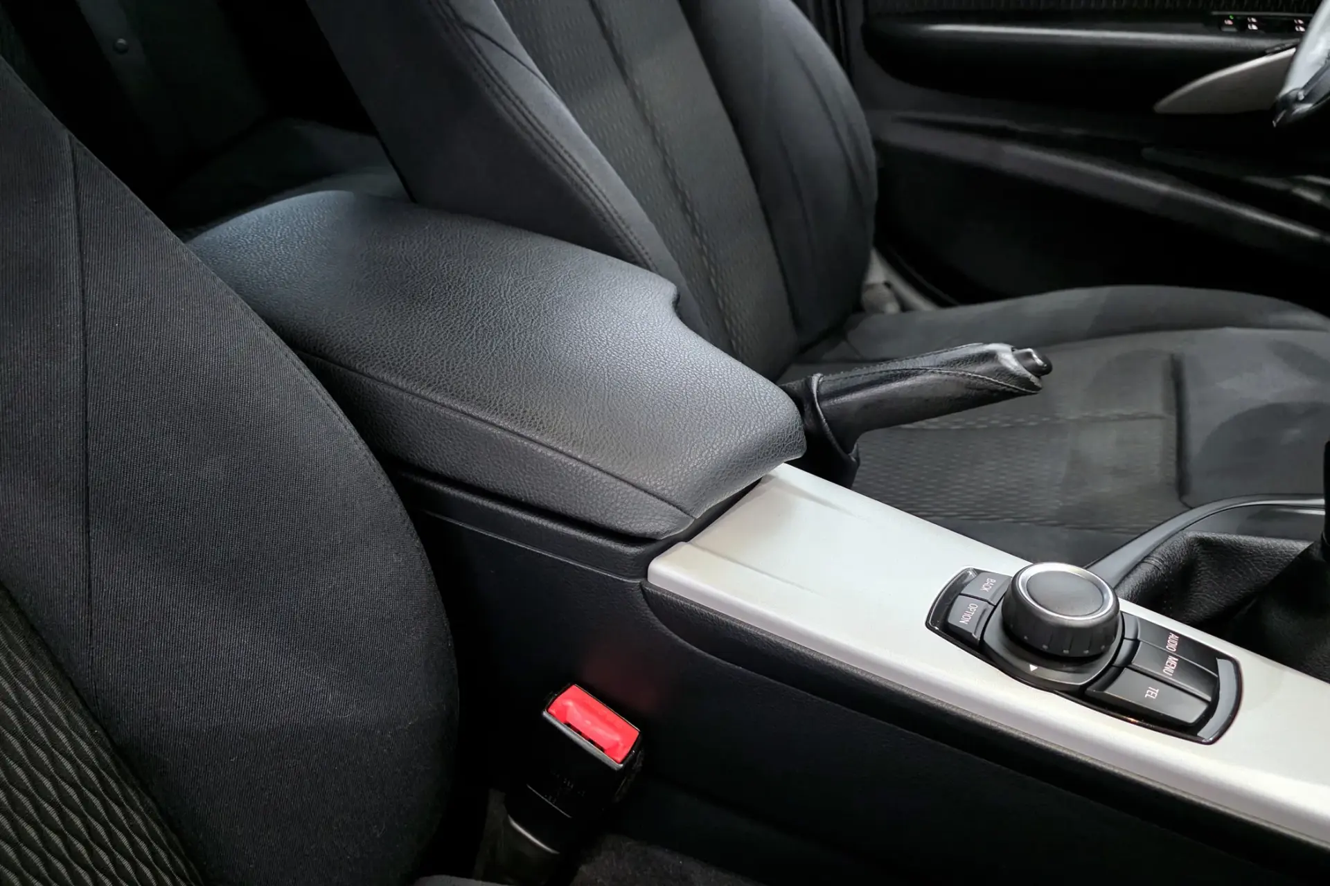 BMW 318 d Touring 23