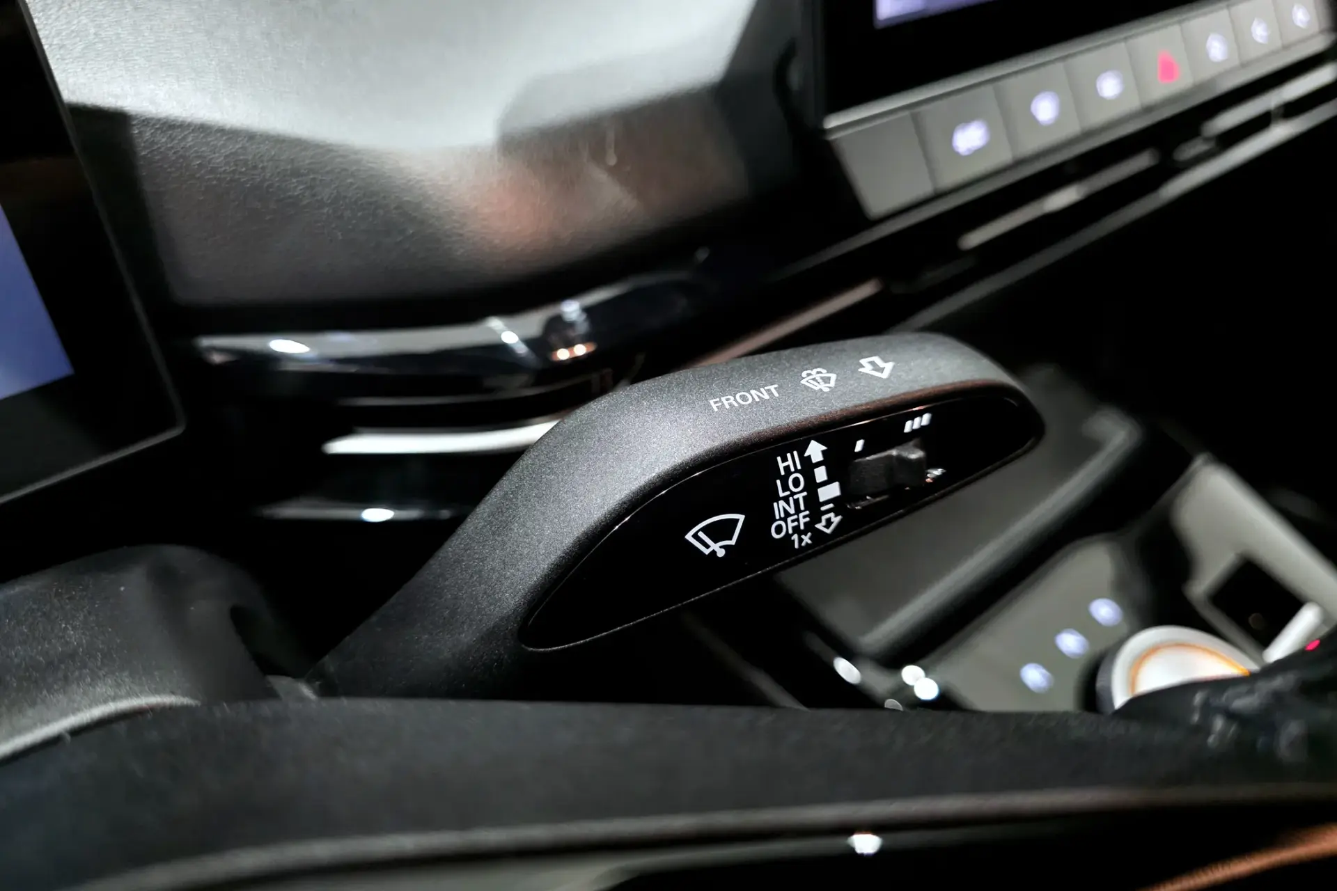 MG MG4 64 kWh Comfort 16