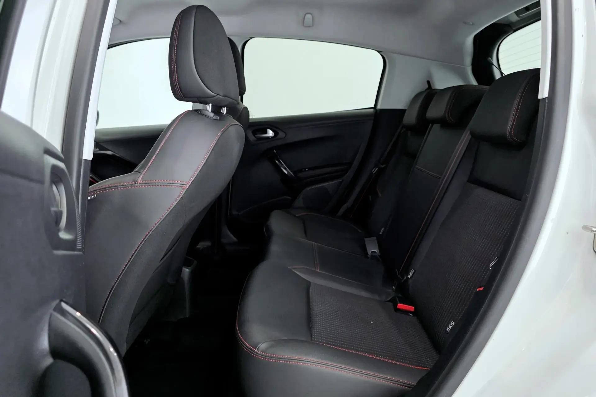 Peugeot 208 1.2 PureTech GT Line 11