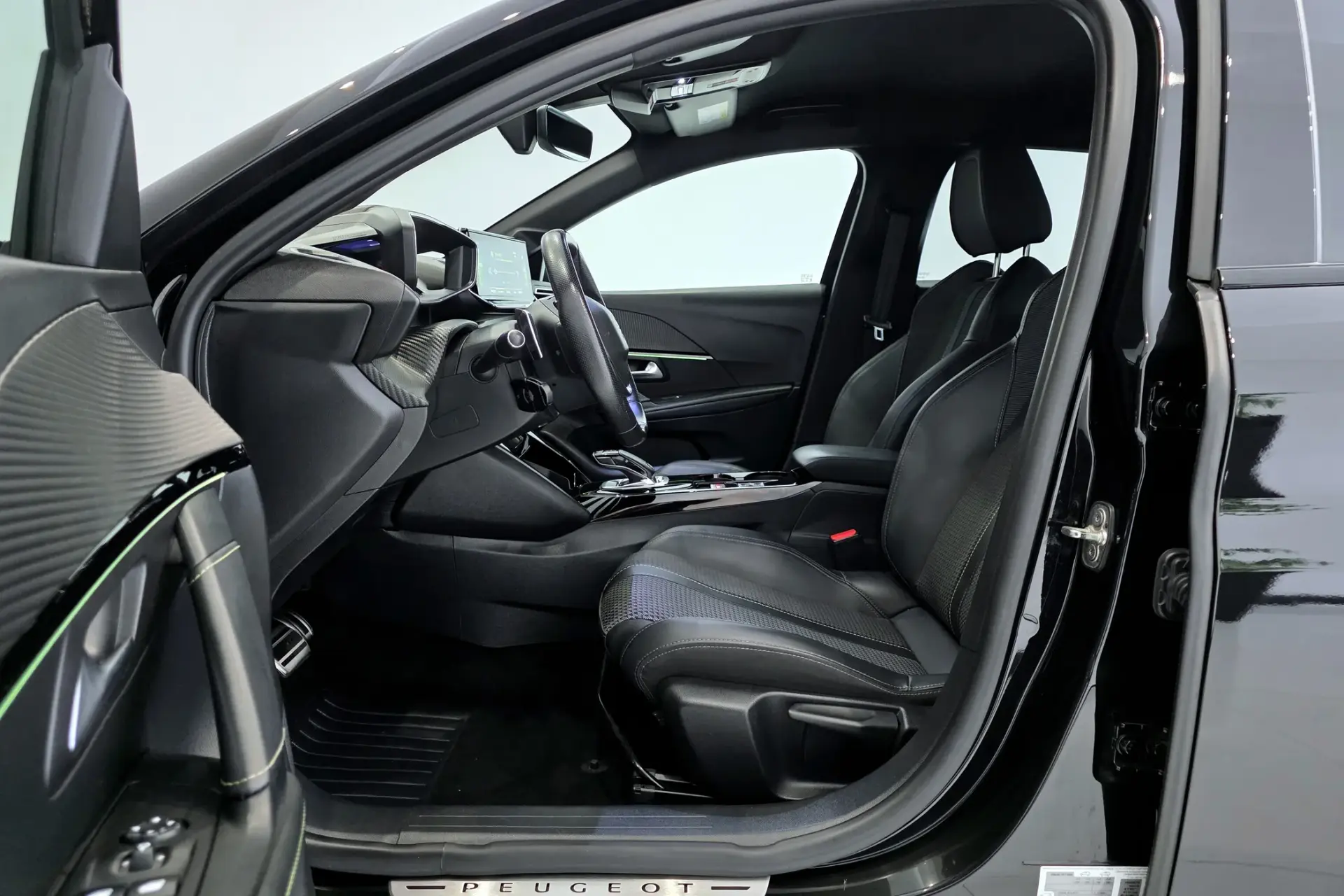 Peugeot 208 1.2 PureTech GT Line EAT8 8