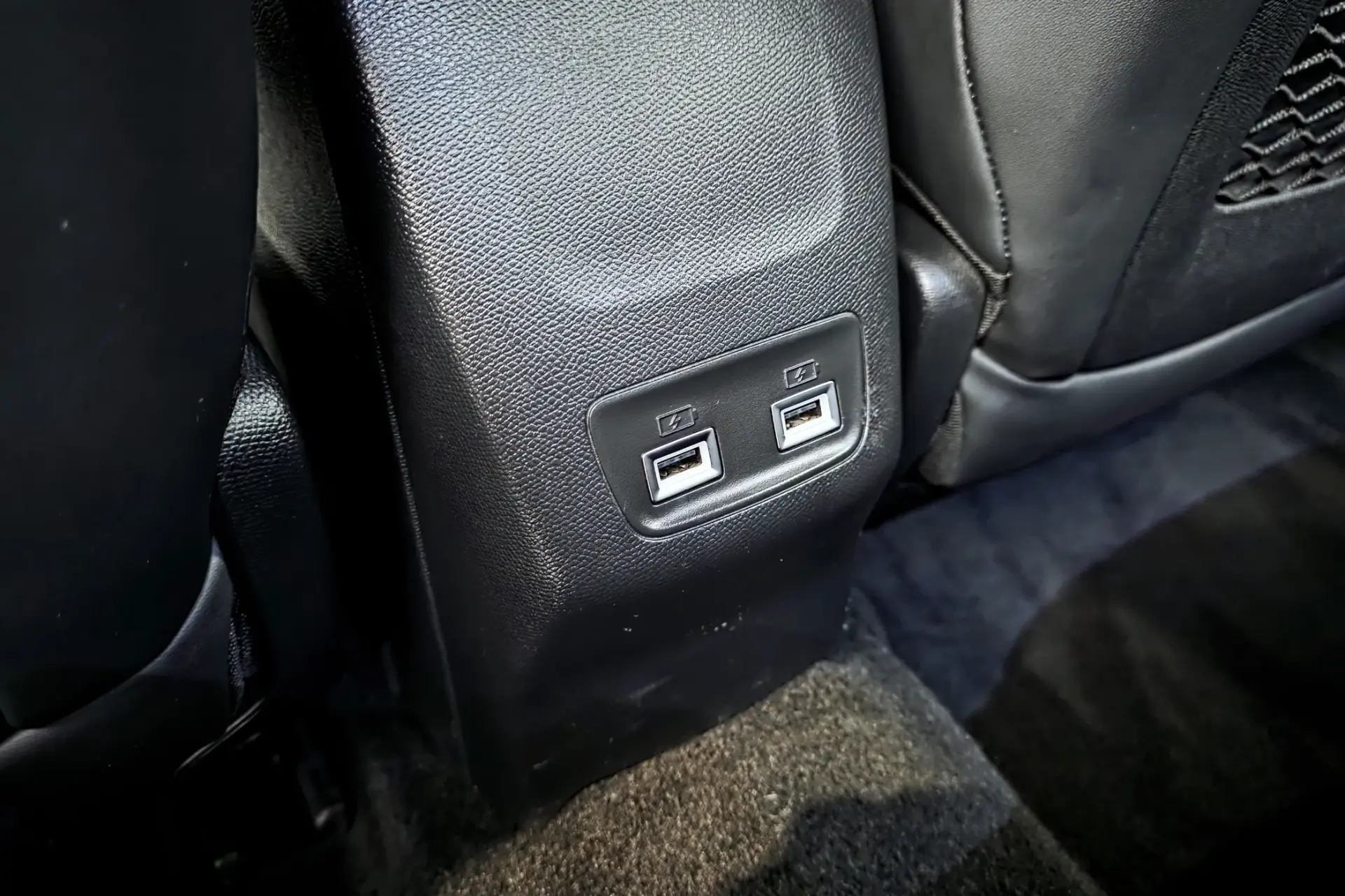 Peugeot 208 1.2 PureTech GT Line EAT8 11