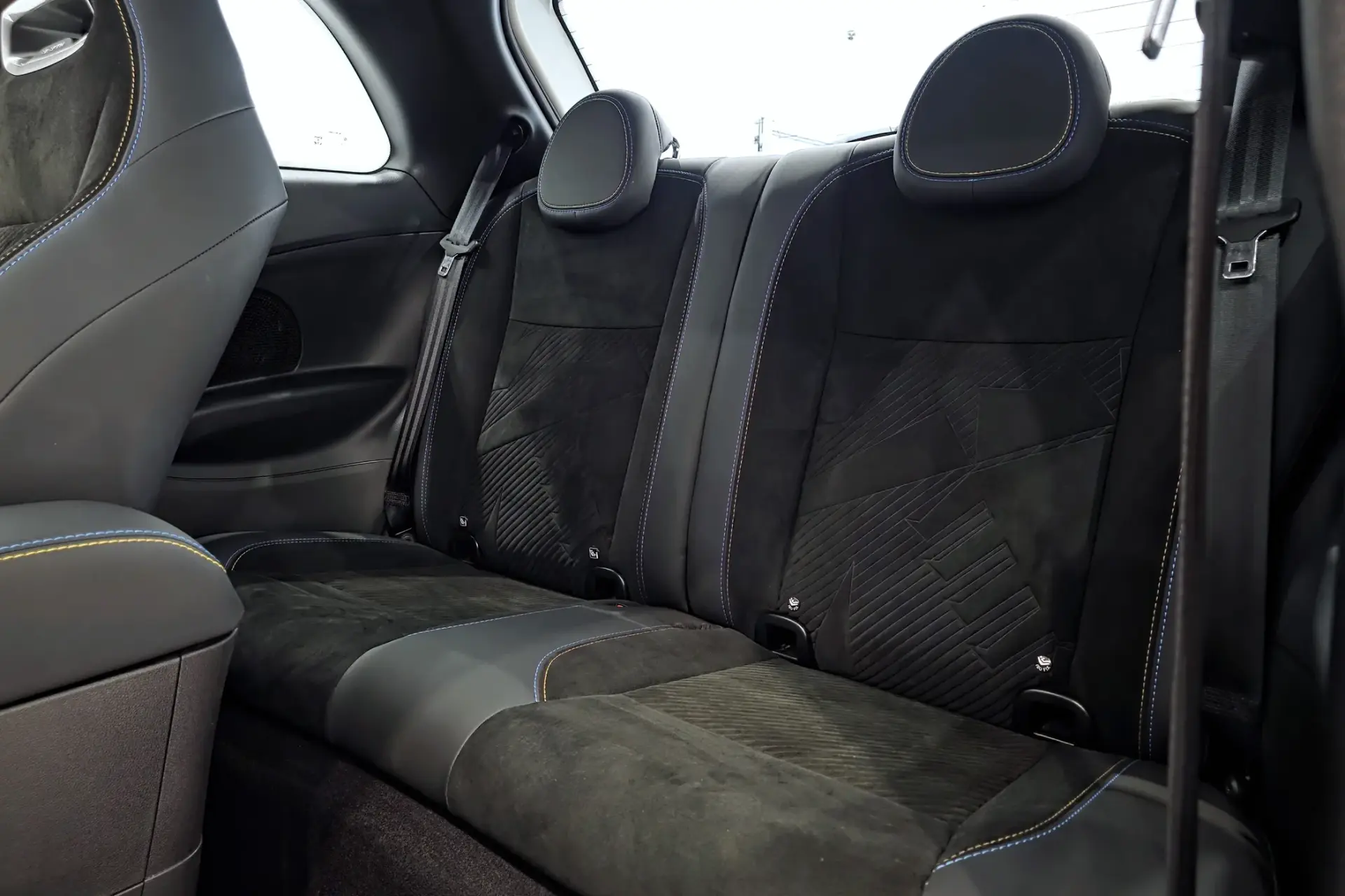 Abarth 500e C Scorpionissima 10