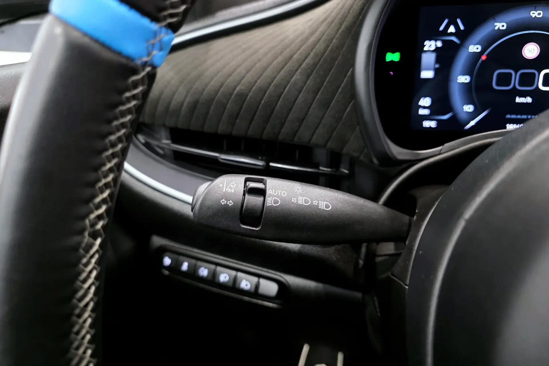 Abarth 500e C Scorpionissima 18