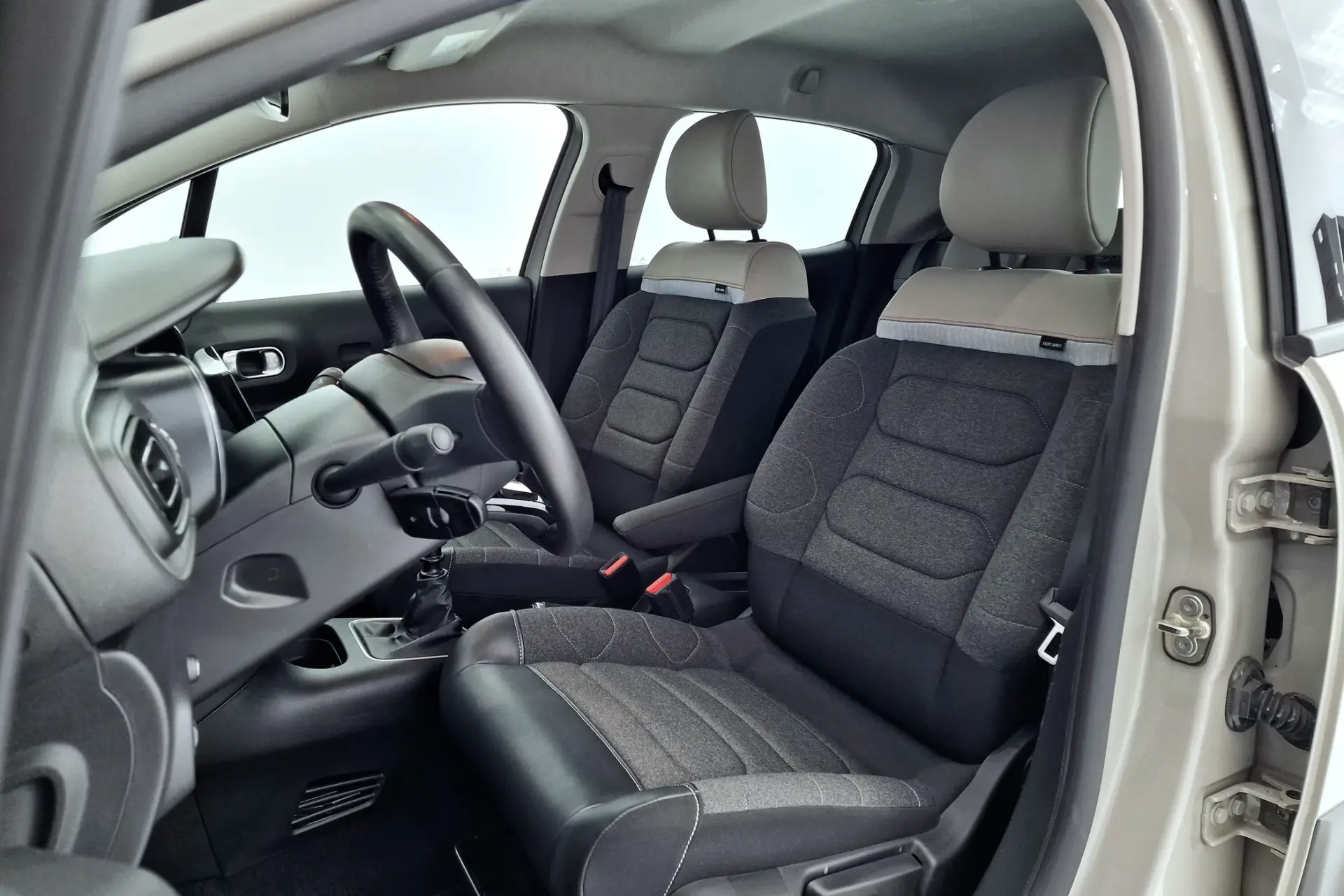 Citroën C3 Pure Tech S&S Saint James 8