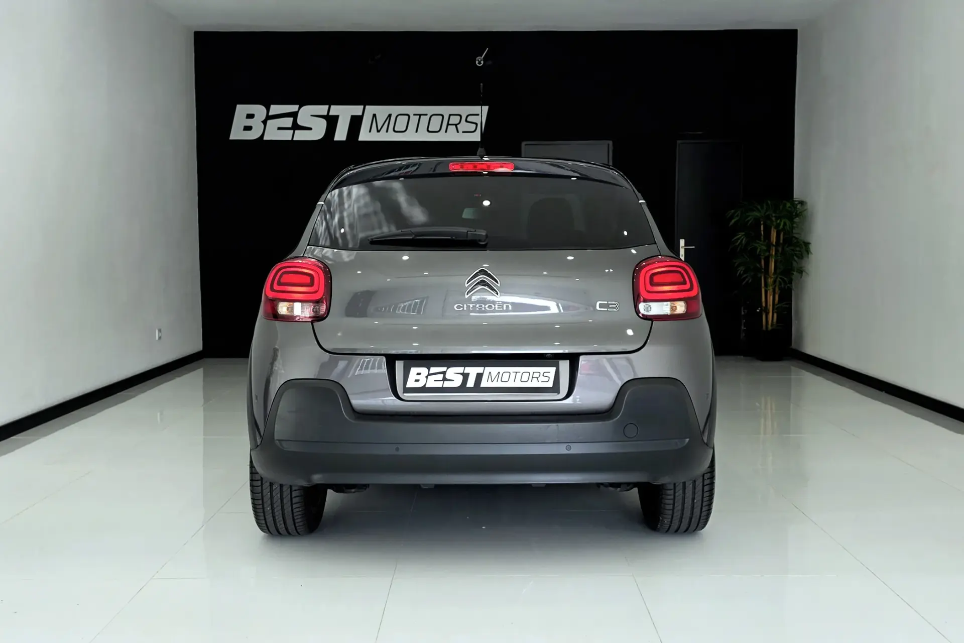 Citroën C3 1.2 PureTech Shine 6