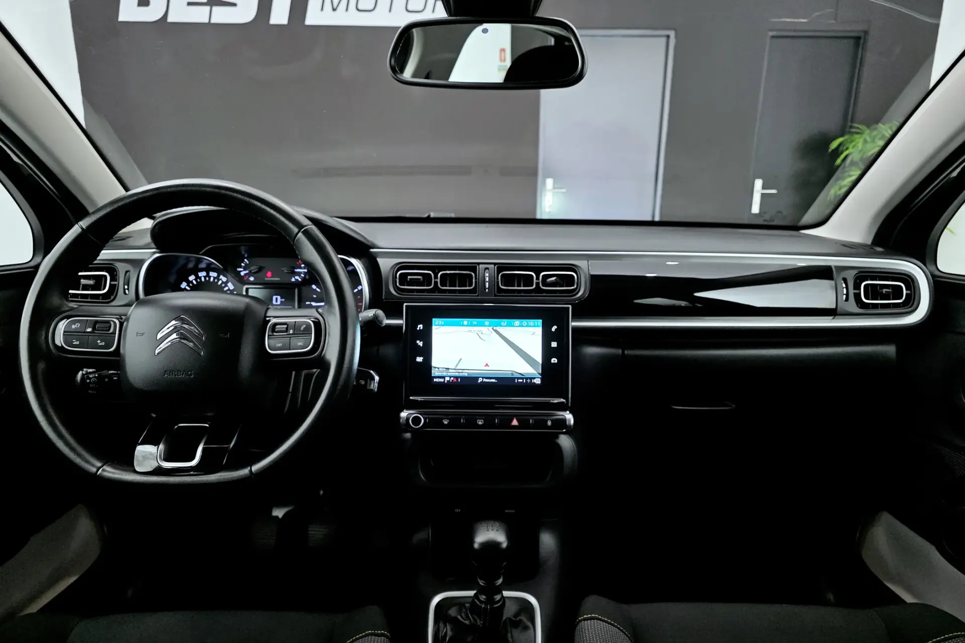 Citroën C3 1.2 PureTech Shine 7