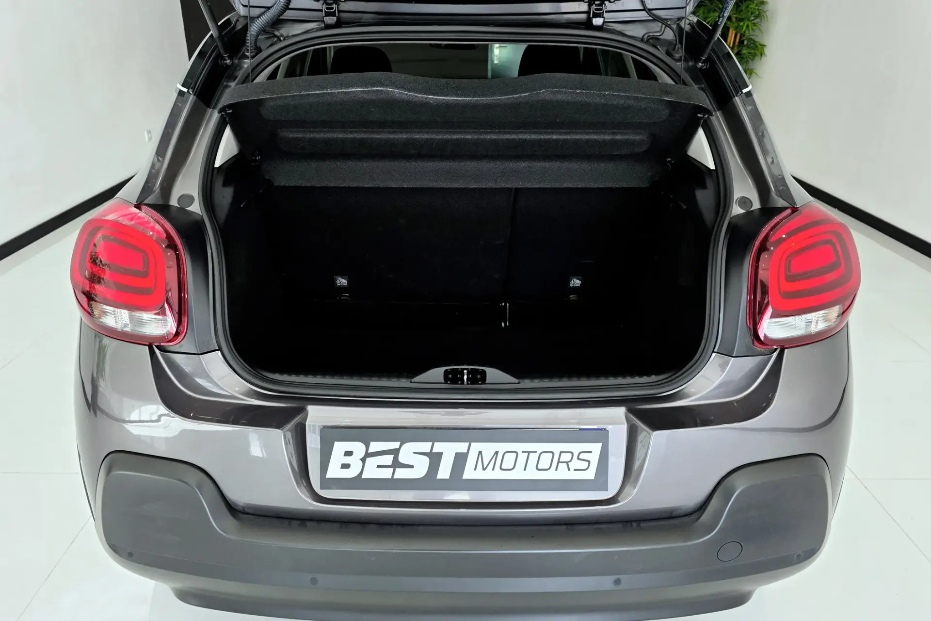 Citroën C3 1.2 PureTech Shine 10