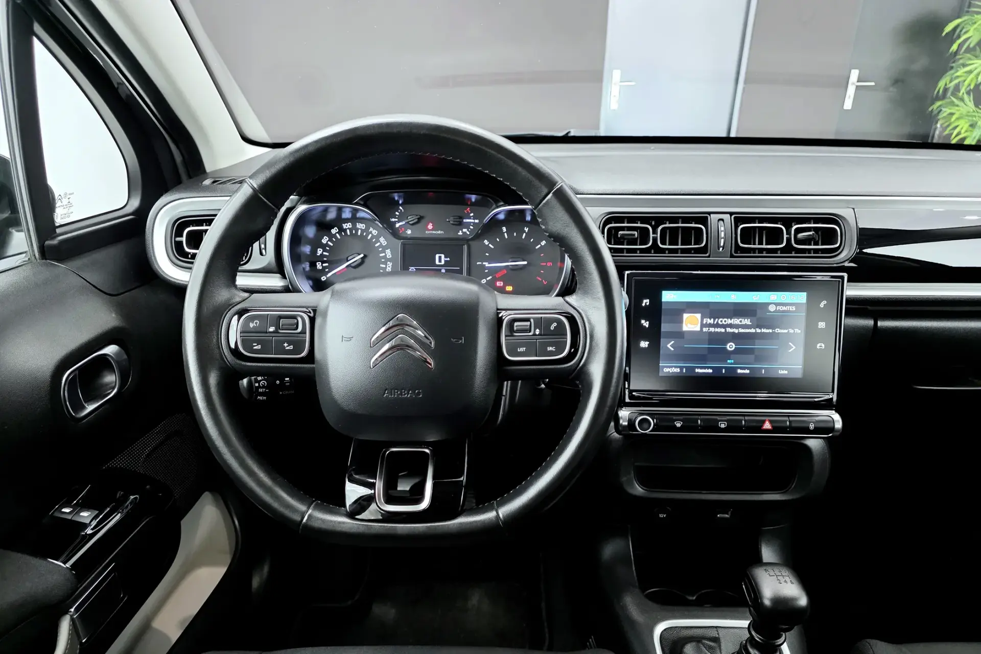 Citroën C3 1.2 PureTech Shine 12