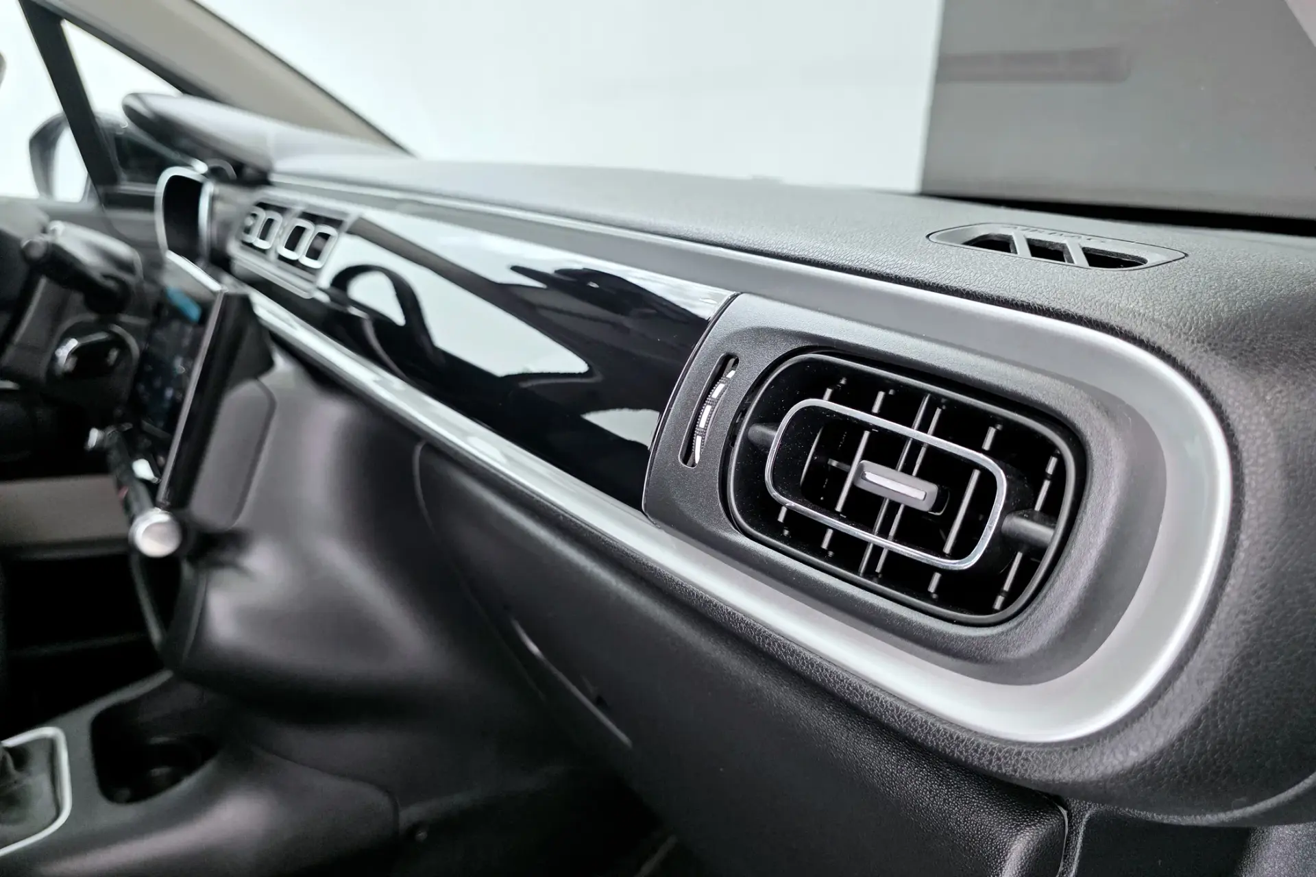 Citroën C3 1.2 PureTech Shine 21