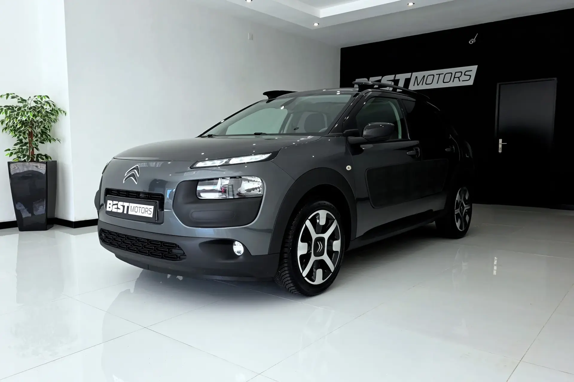 Citroën C4 Cactus Pure Tech 110 Stop&Start Shine Edition 4