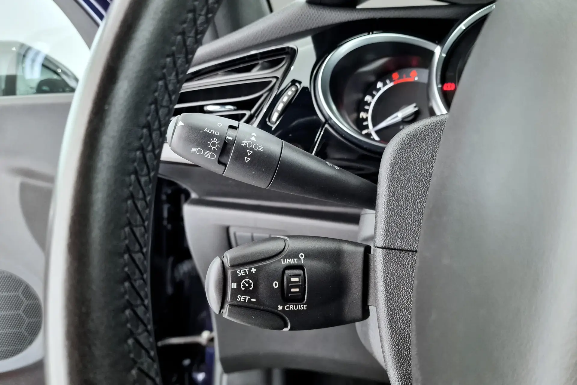 Citroën DS3 1.6 BlueHDi 1955 16