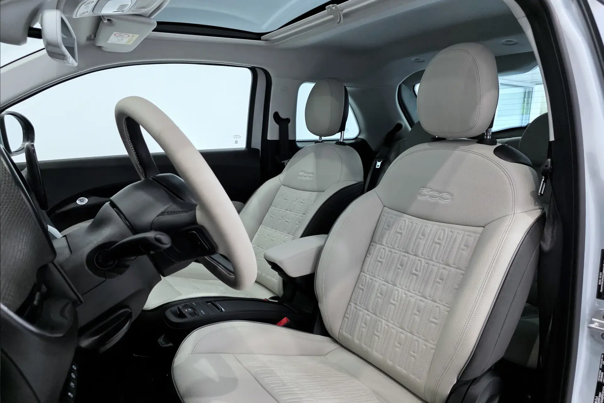 Fiat 500e C La Prima 11