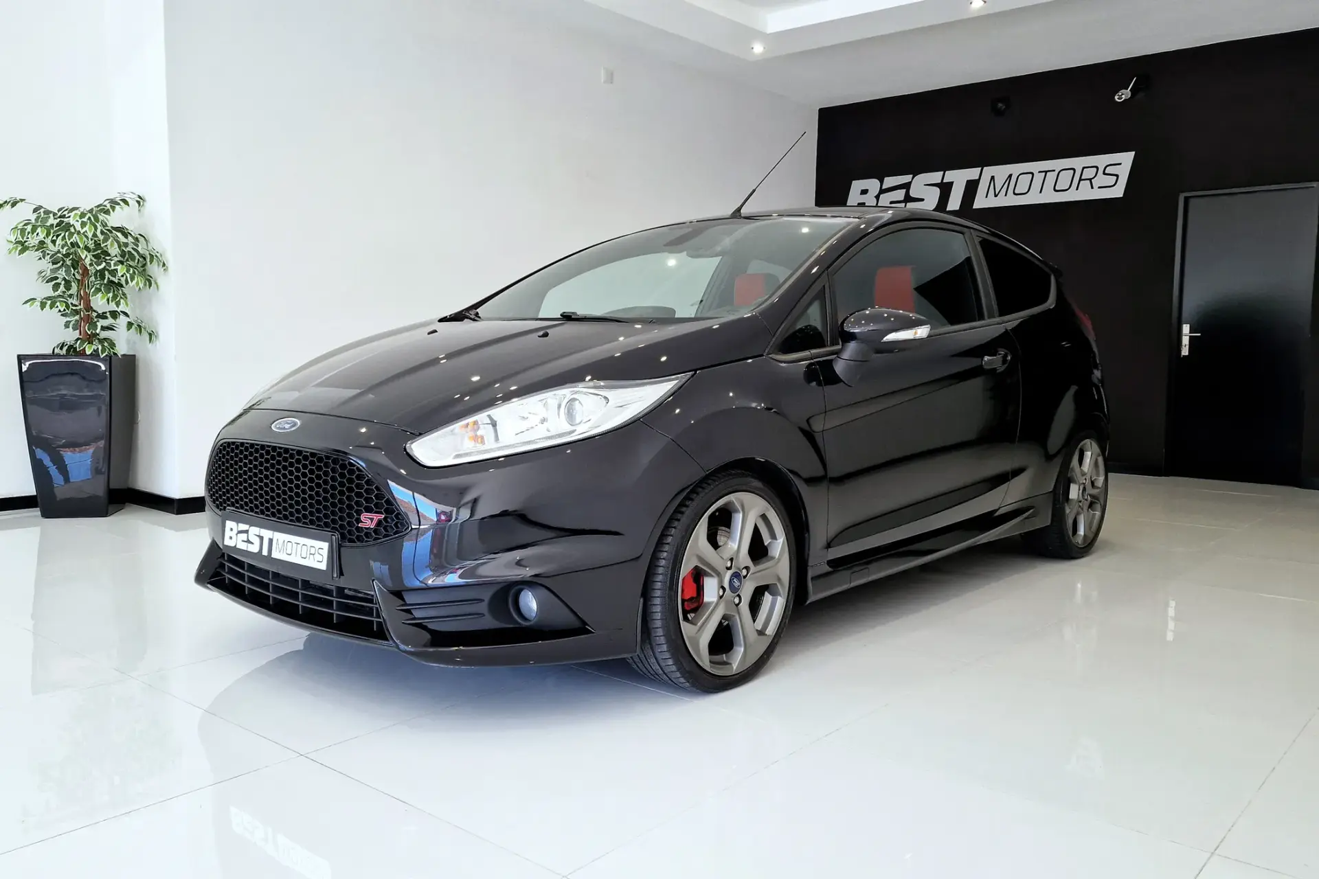 Ford Fiesta 1.6 T ST 4