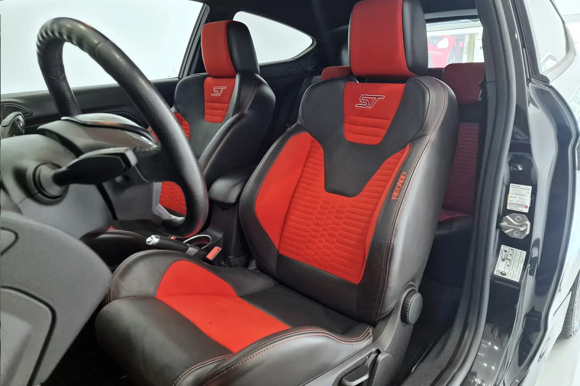 Ford Fiesta 1.6 T ST 9