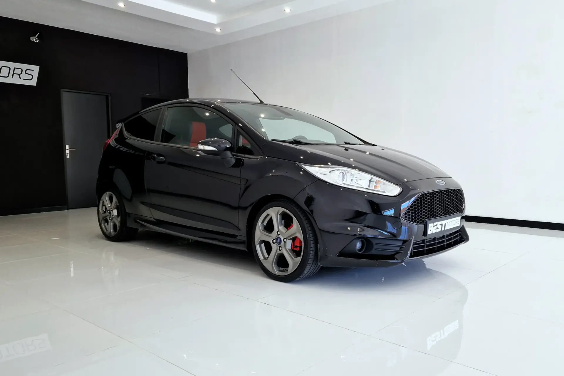 Ford Fiesta 1.6 T ST 31