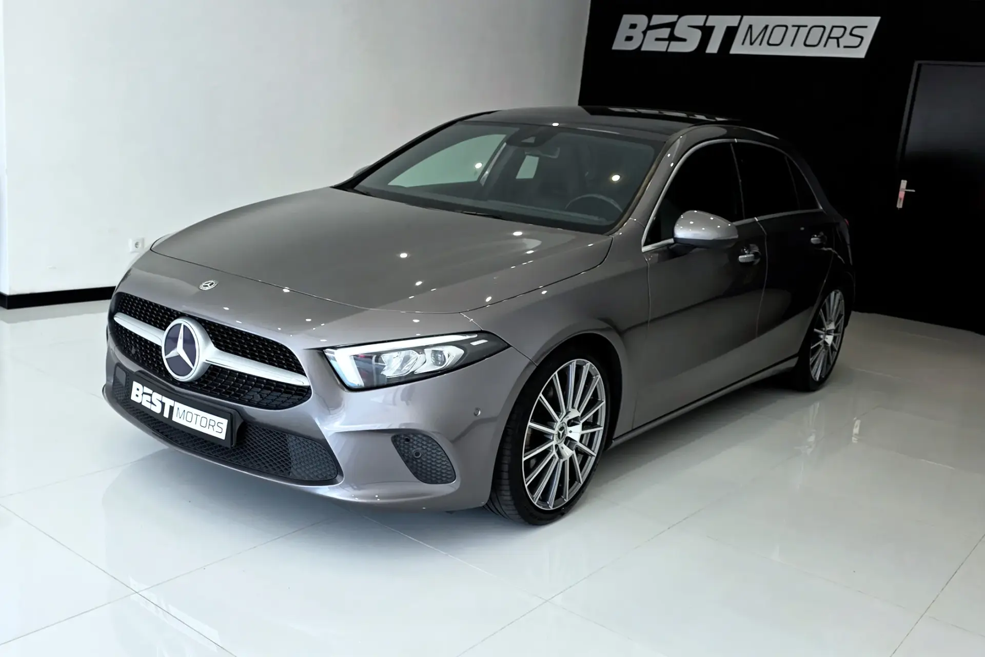 Mercedes-Benz A 180 d 7G-DCT Progressive 4