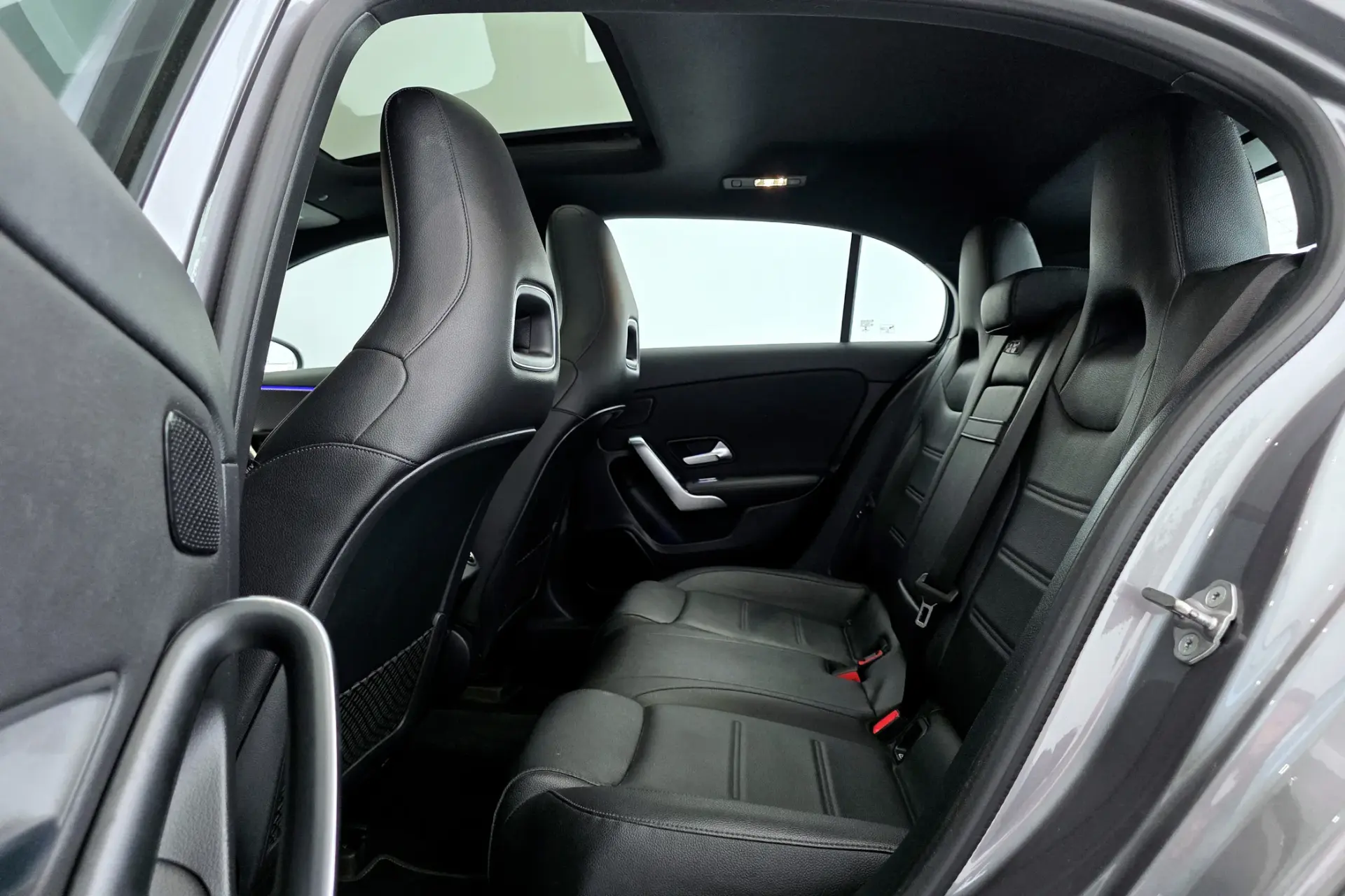 Mercedes-Benz A 180 d 7G-DCT Progressive 11