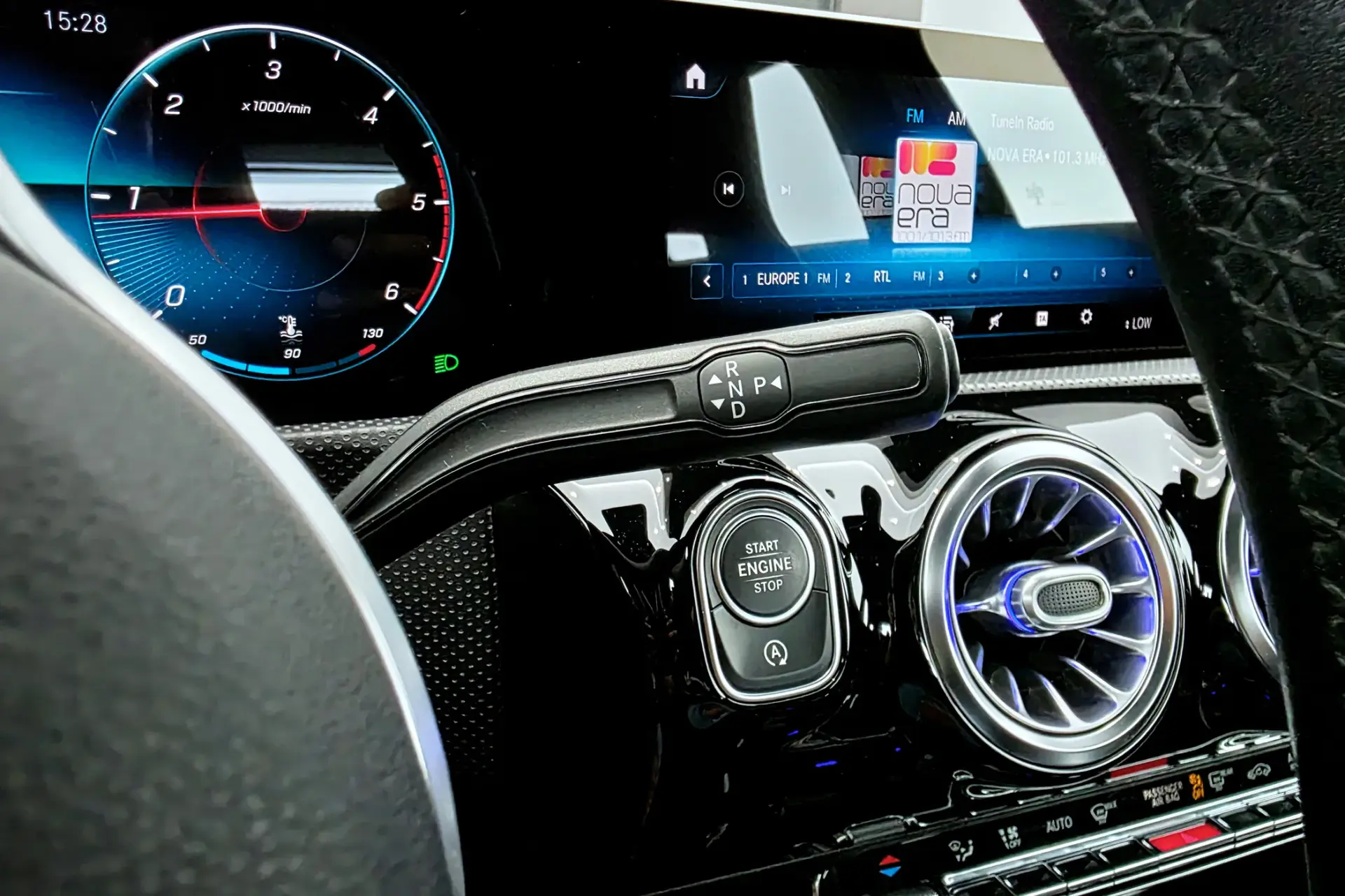 Mercedes-Benz A 180 d 7G-DCT Progressive 17