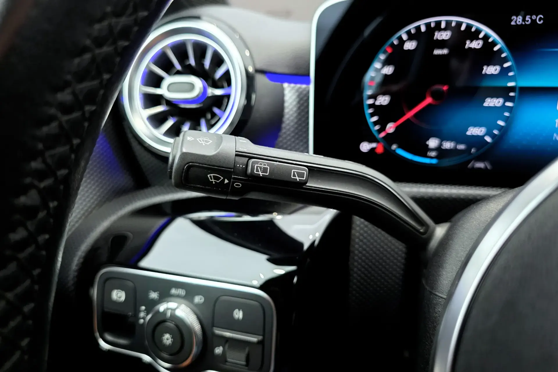 Mercedes-Benz A 180 d 7G-DCT Progressive 18