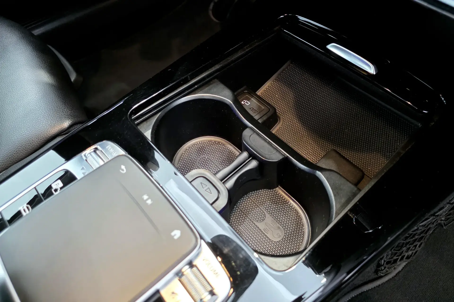 Mercedes-Benz A 180 d 7G-DCT Progressive 24