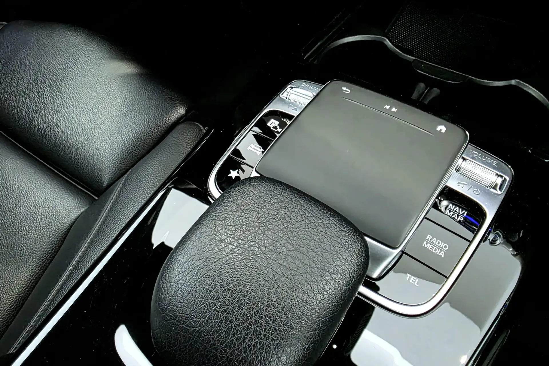 Mercedes-Benz A 180 d 7G-DCT Progressive 25