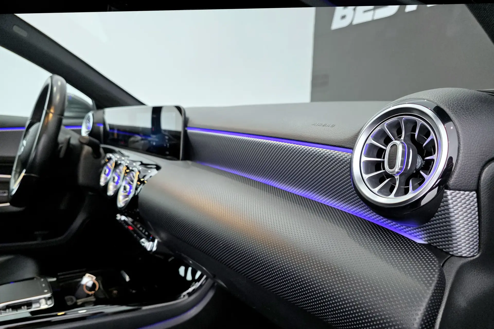 Mercedes-Benz A 180 d 7G-DCT Progressive 28