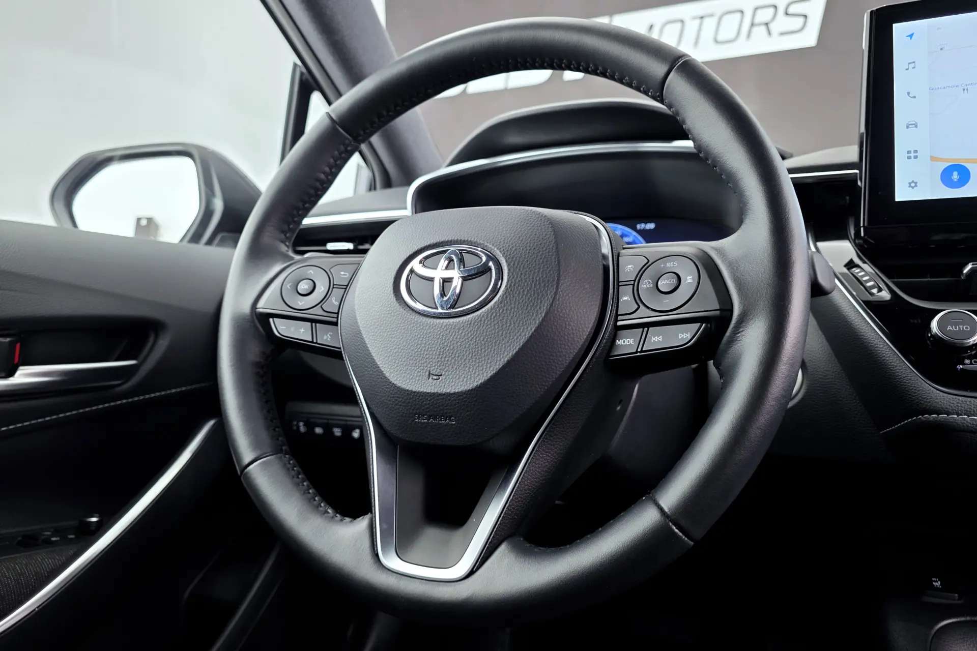 Toyota Corolla 1.8 Hybrid Comfort Plus 14