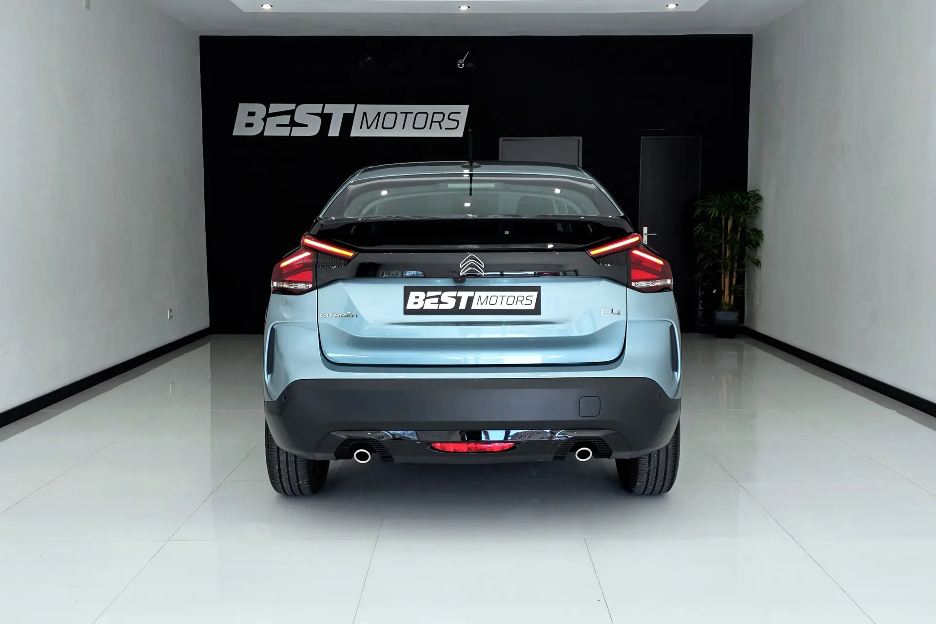 Citroën C4 PureTech 130 Stop&Start EAT8 PLUS 6