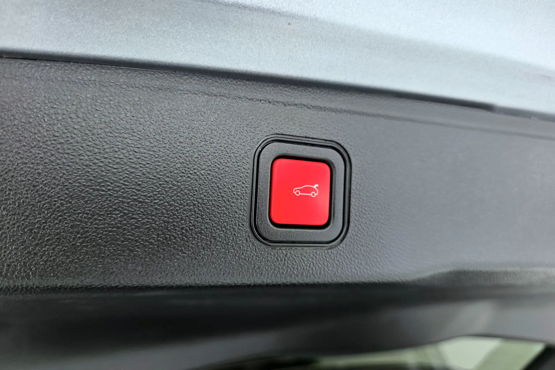 Jeep Avenger 54 kWh Summit Plus 15