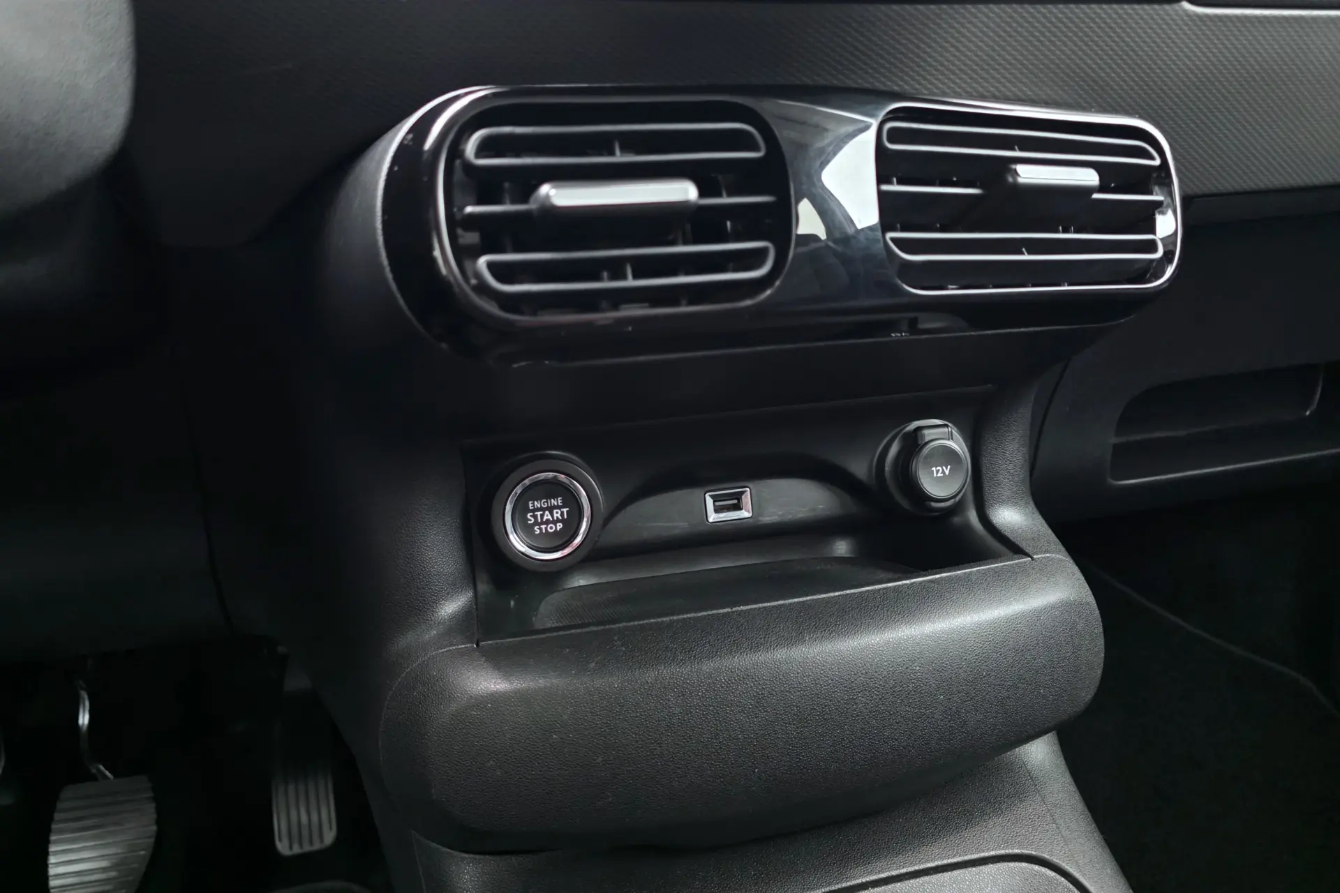 Citroen C4 Cactus 1.2 PureTech Shine Pack 19