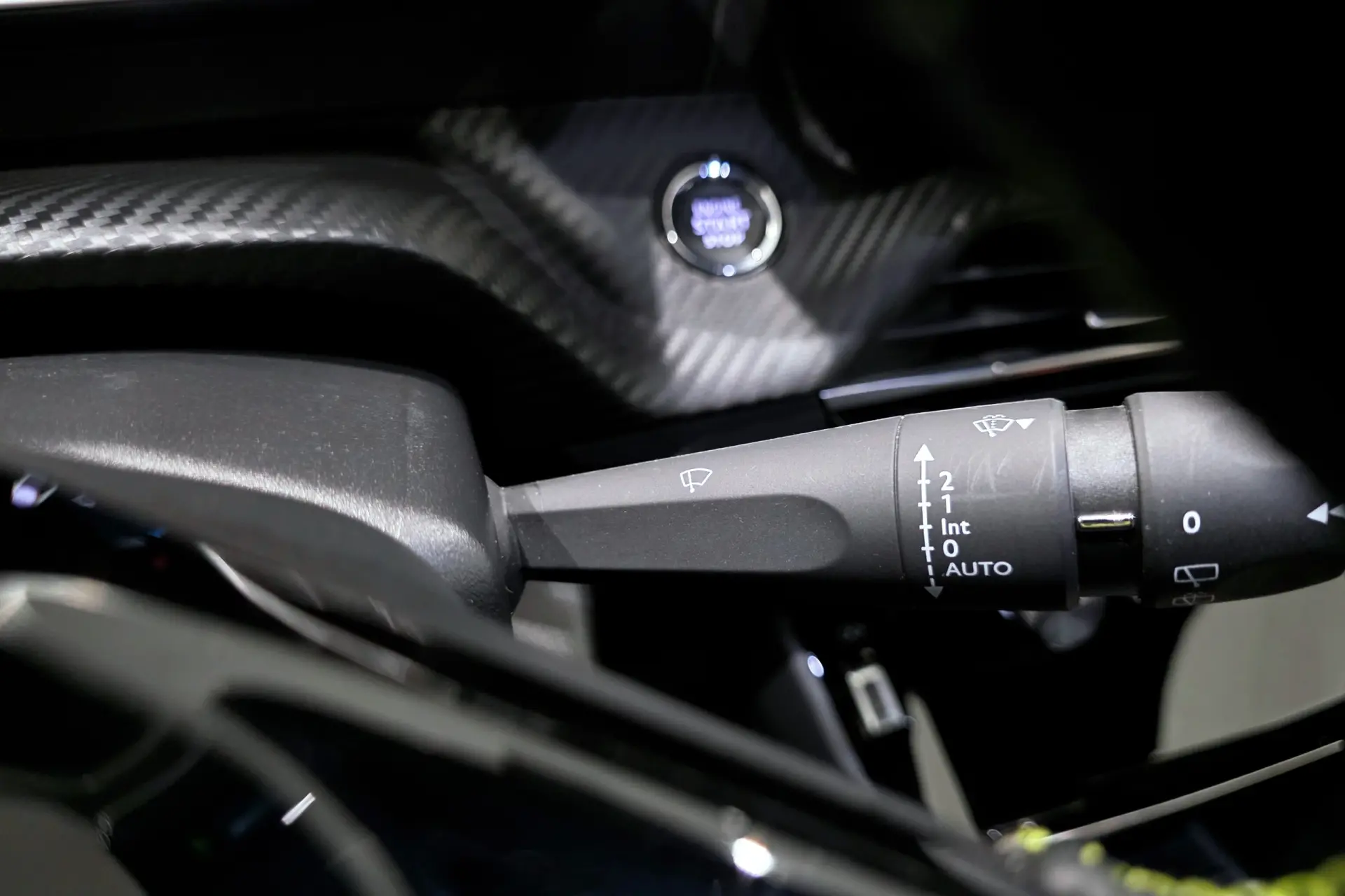 Peugeot e-2008 50 kWh GT Pack 19