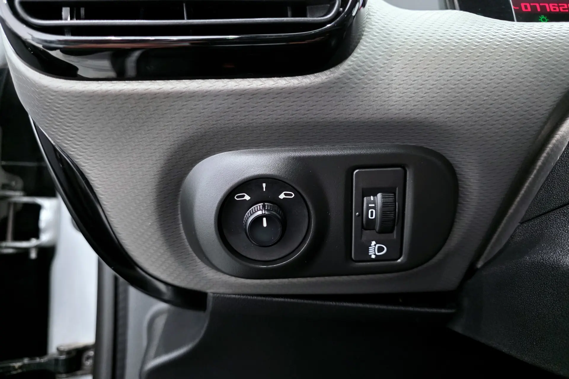 Citroën C4 Cactus Pure Tech 110 Stop&Start EAT6 Shine 21